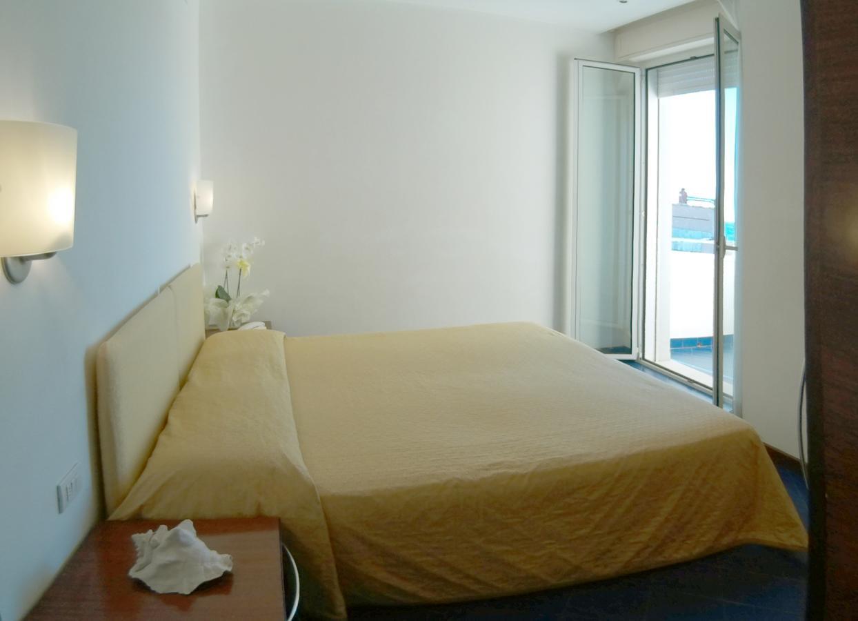 Residence Adriatico Gabicce Mare Kültér fotó