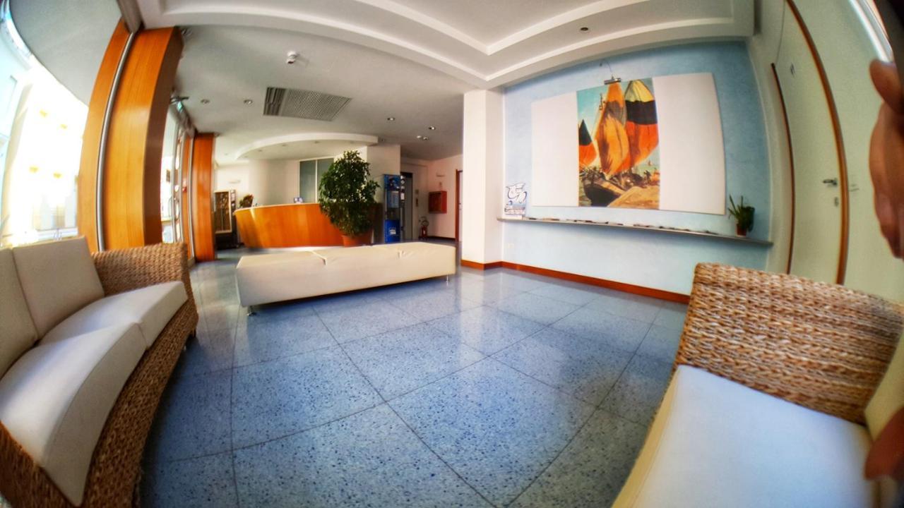Residence Adriatico Gabicce Mare Kültér fotó